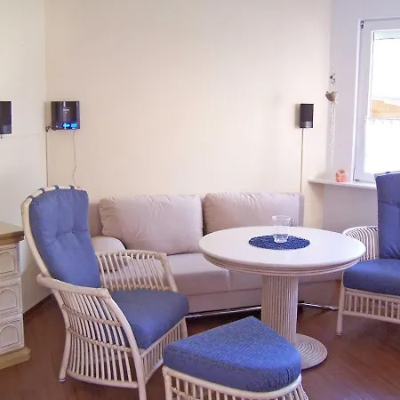 Ferienhaus Ferienbungalow Lütt Strandhus