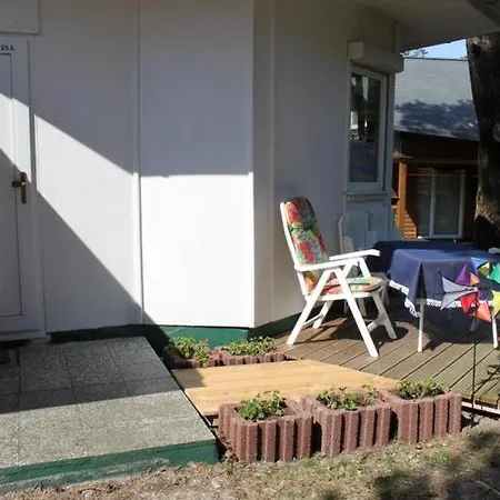 Ferienhaus Ferienbungalow Lütt Strandhus Baabe